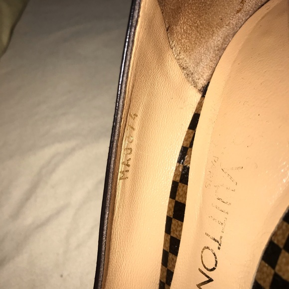 Authentic Louis Vuitton Domier Print Heels - Picture 4 of 7